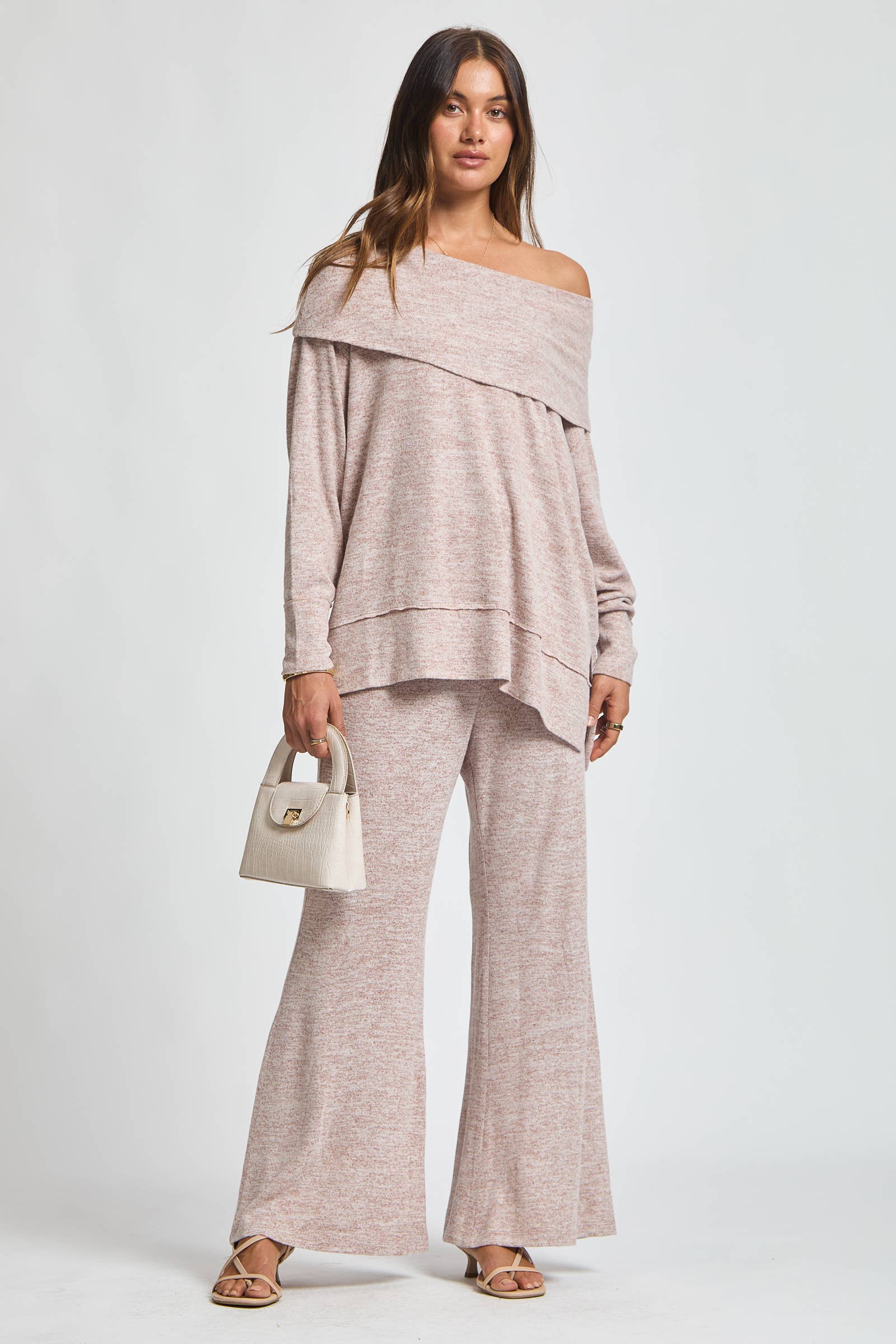 Dear Scarlett - Vente Ensemble de vêtements d'intérieur – femme - Ensemble en cachemire prêt pour le voyage18