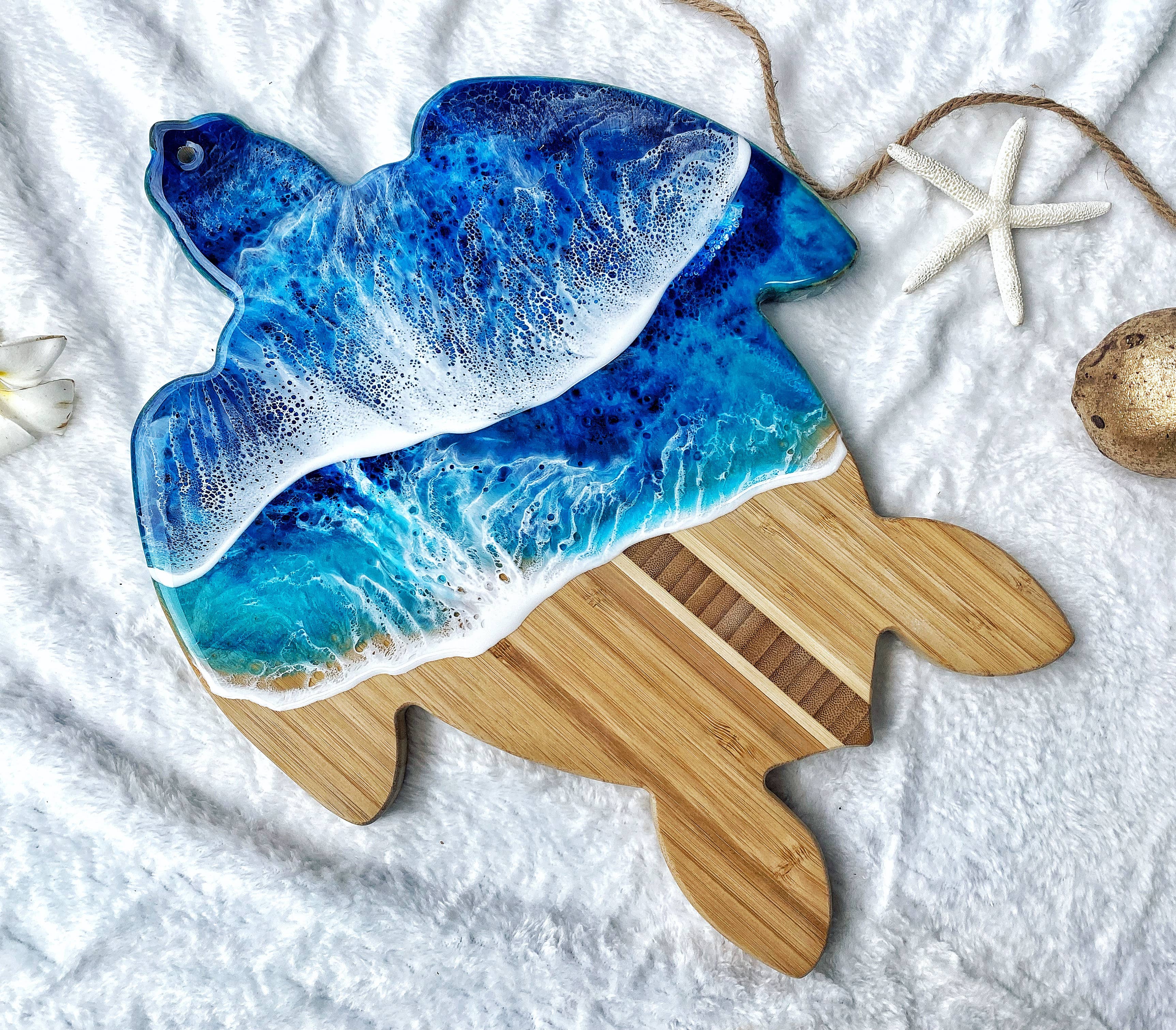 TBM Creations LLC - Vente Plateaux à fromage - Planche à fromage en résine Tortue | Planche à charcuterie Honu fabriquée à Maui8