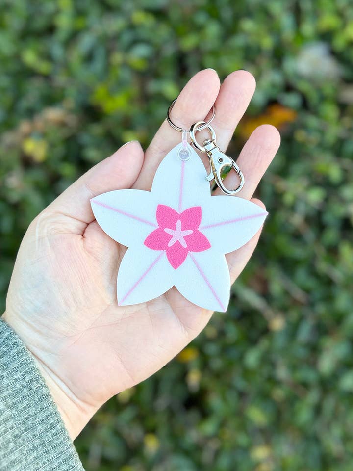 Hoya Flower Keychain for wholesale by plant.cessories