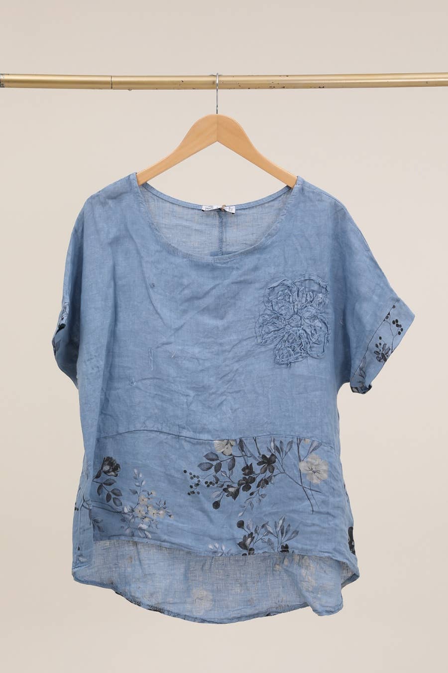 LÉA & LUC - Wholesale Tunic - Women's - Printed blouse with a flower in 100% Linen REF. 120625
