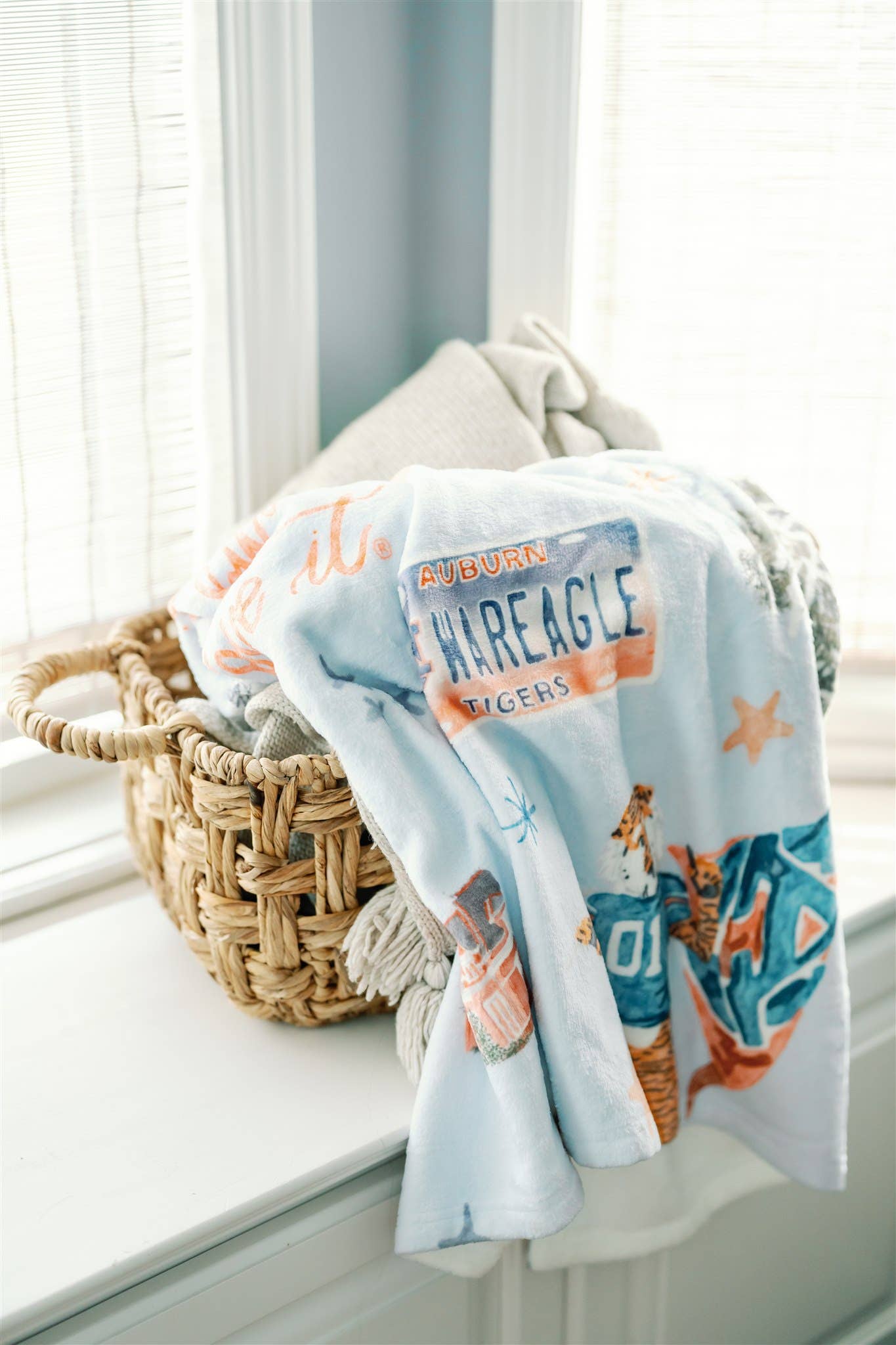 Gracefully Made Art - Wholesale Throw Blanket - Auburn University Flannel Fleece Blanket7