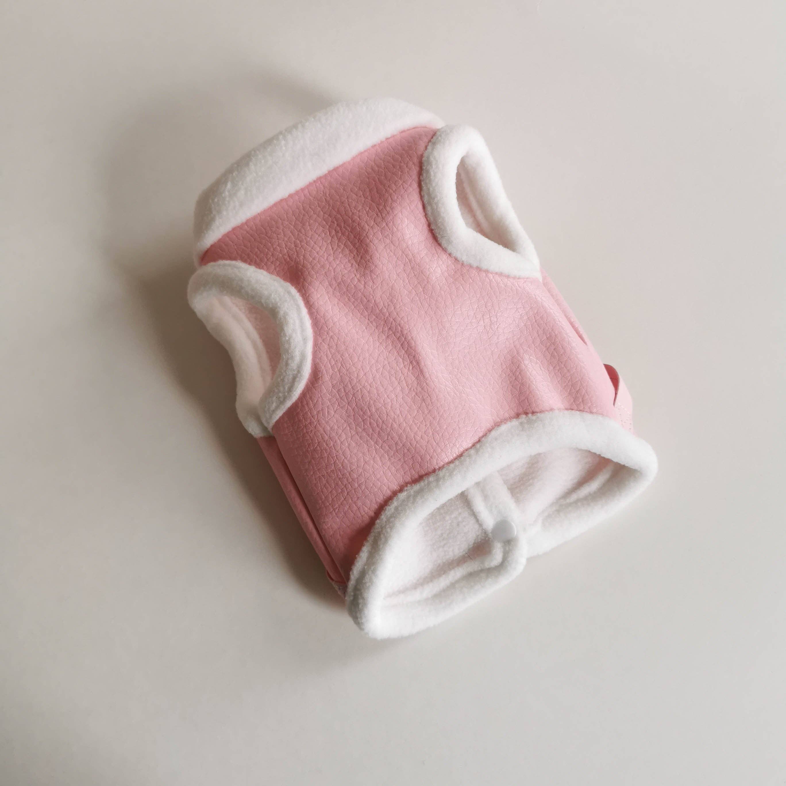 Channyfinds - Venta al por mayor Arnés - Perros - Chaleco con arnés de piel sintética para mascotas de moda4