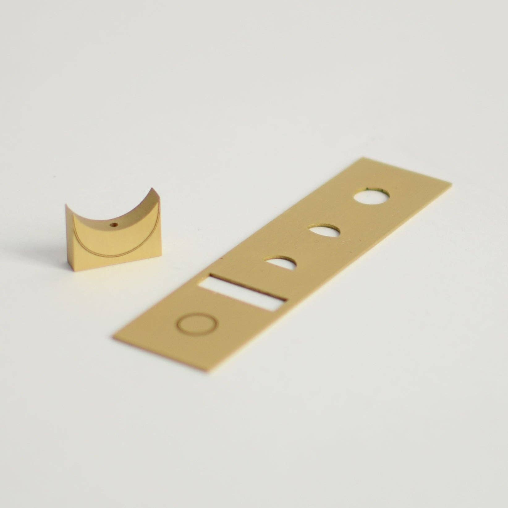 Cedar and Myrrh - Vente Porte-encens - Porte-encens en laiton pour Palo Santo – Design phases de la lune3