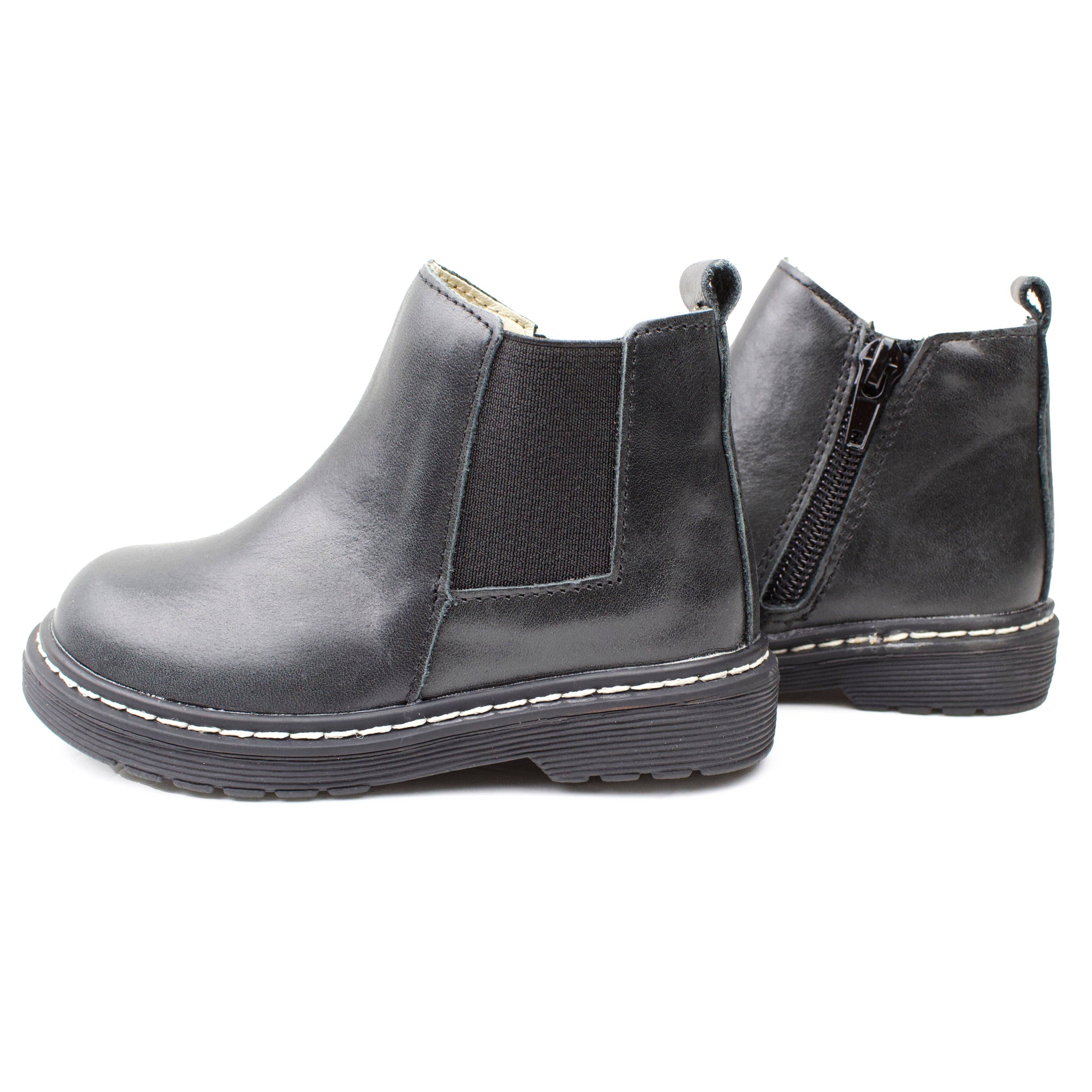 Piper Finn - Wholesale Boots - Kids - Black - Chelsea Boot - Hard Sole1