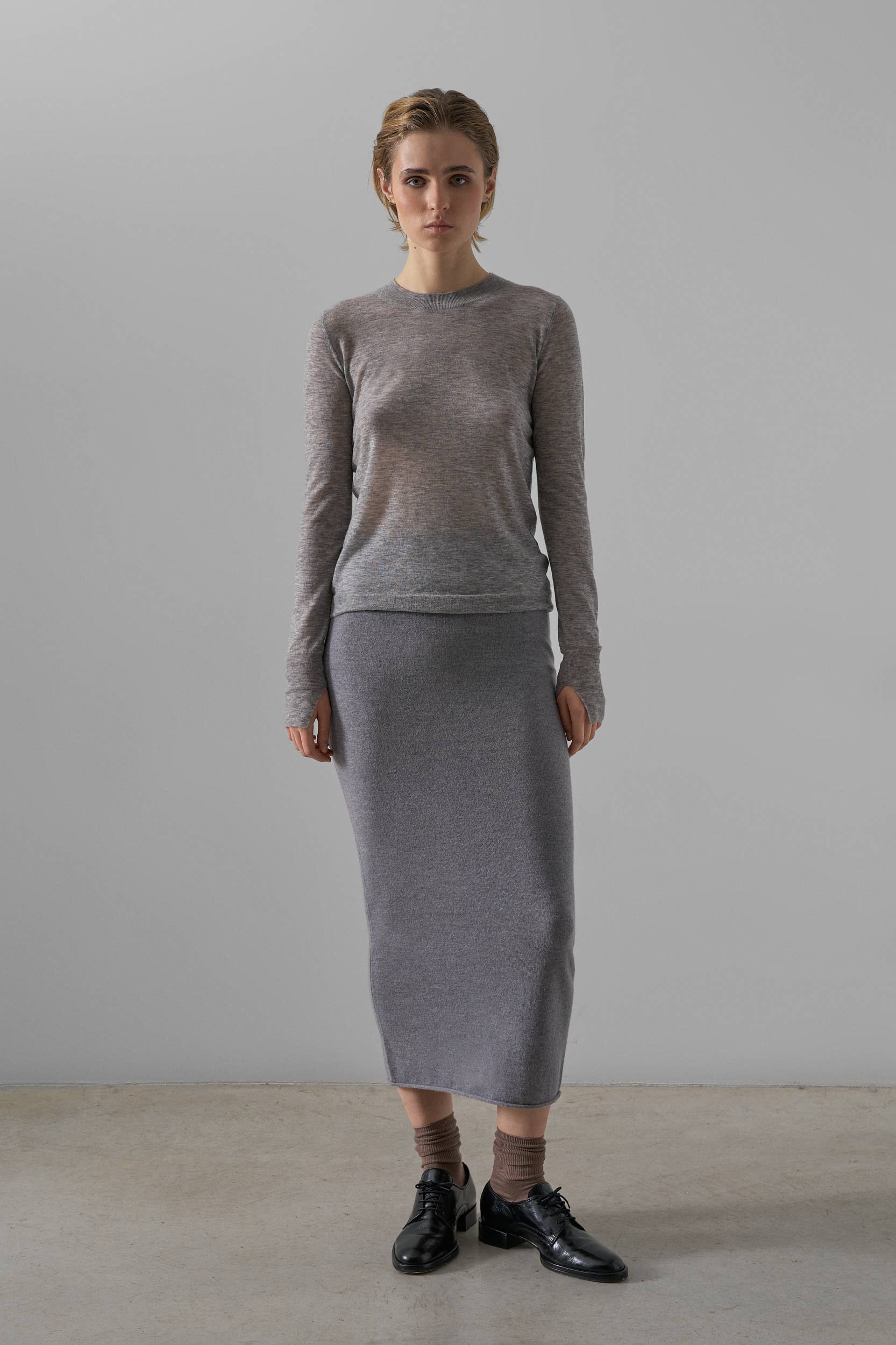 Leap Concept - Wholesale Knit Sweater - Women's - SOPHIE fine-knit crew neck sweater5