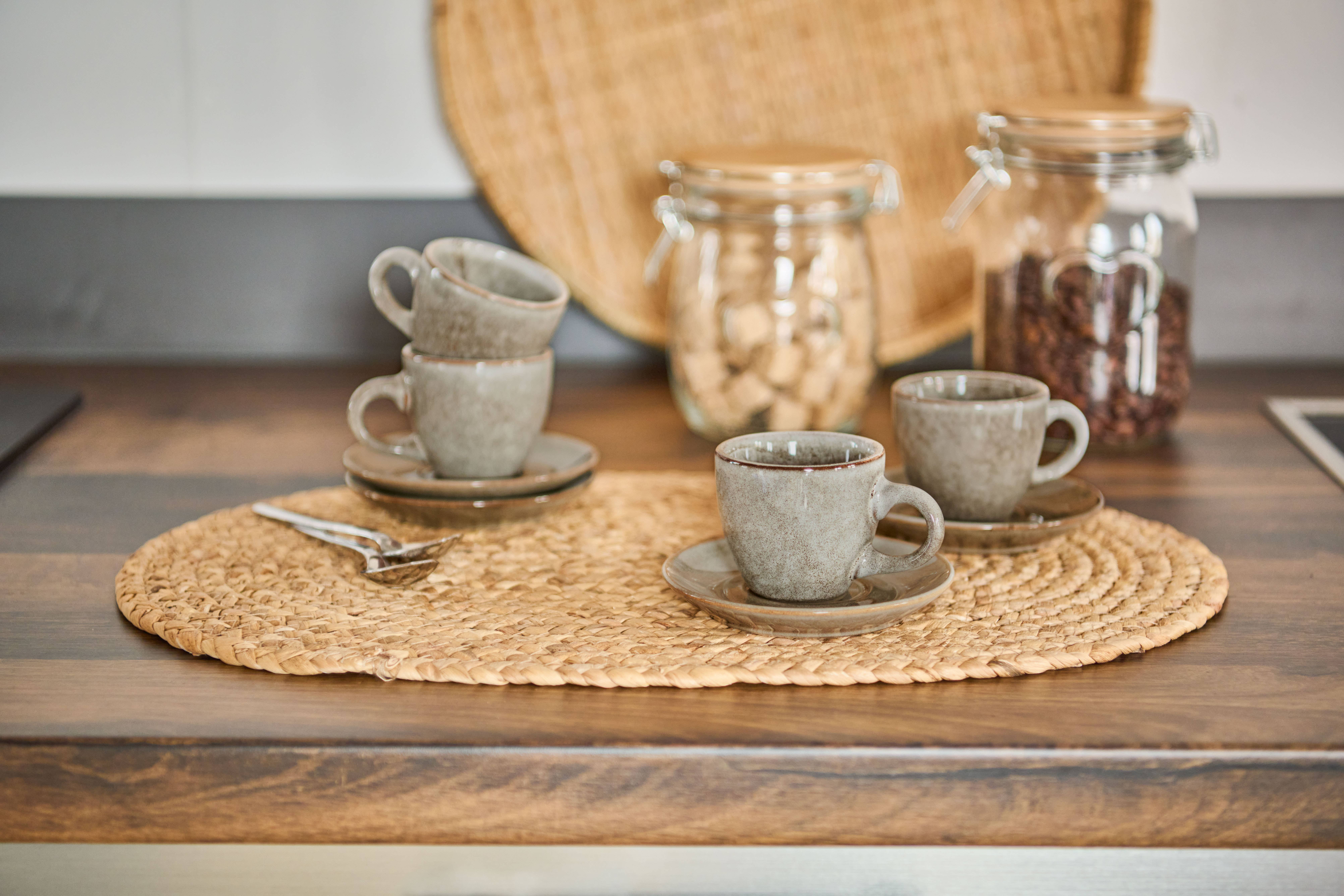 taupe 8-delers espresso sæt i keramik, taupe for engroshandel på Faire2