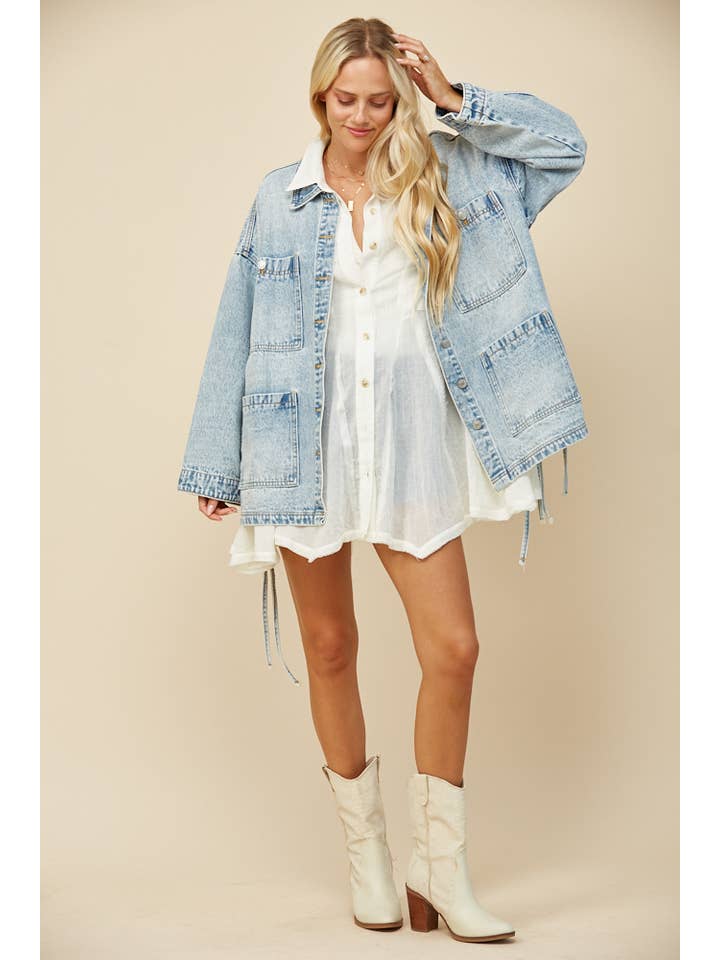 LEICHTER DENIM Oversize Boyfriend Jeansjacke mit seitlichen Bindebändern für den Großhandel auf Faire10