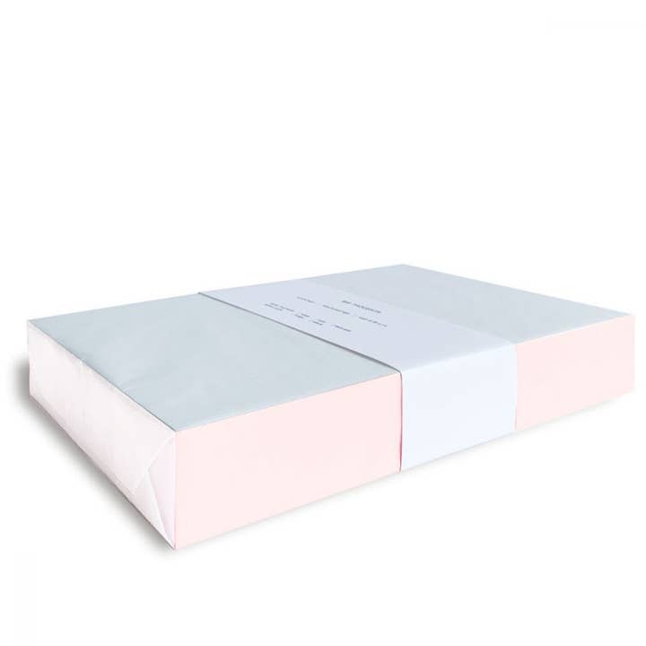 Blush Grandes Pensées pour la vente par Bell'Invito Home + Stationery