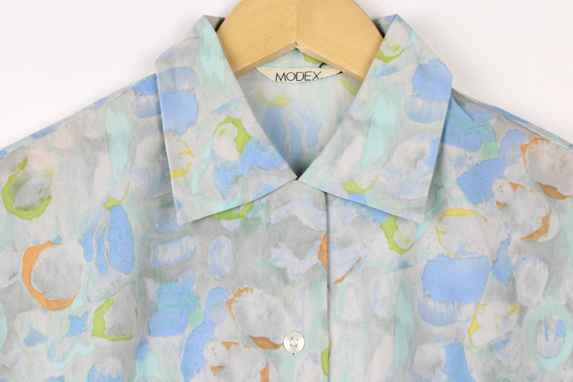 Sun's Out! - Wholesale Button Down Shirt - Women's - Vintage Short-Sleeve Button Up Blouse - Original Length14