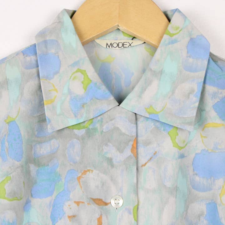 Sun's Out! - Wholesale Button Down Shirt - Women's - Vintage Short-Sleeve Button Up Blouse - Original Length14