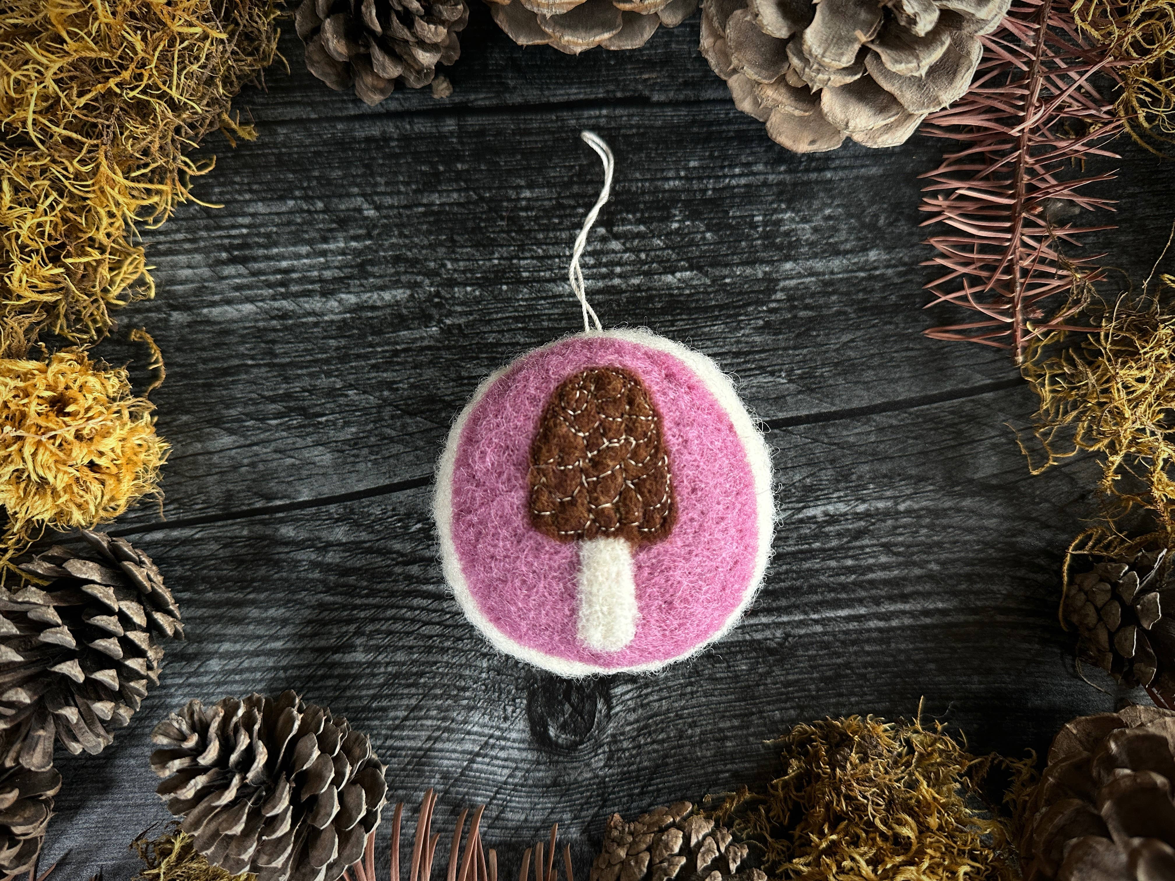 House of Moss - Vendita all'ingrosso Decorazione - Ornamento Rotondo Decorato | Lana Infeltrita | 15 Varianti di Colore9