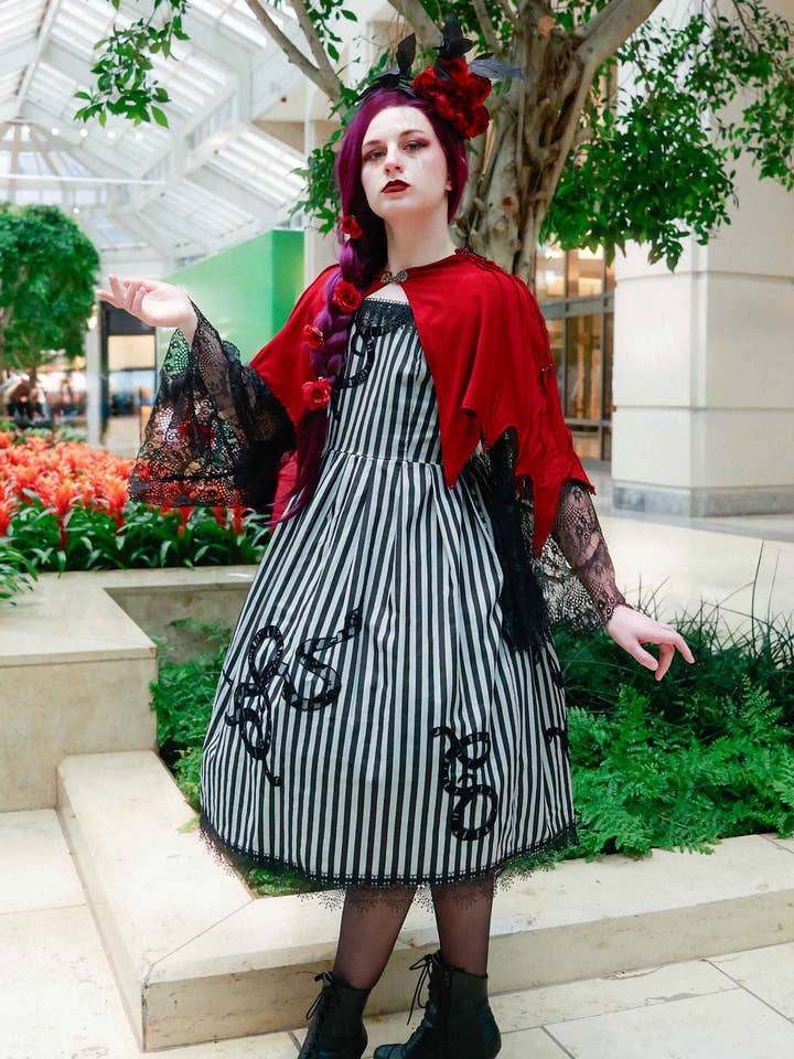 Abito JSK Lolita Peccato Originale per la vendita all'ingrosso da parte di Pocket Bean