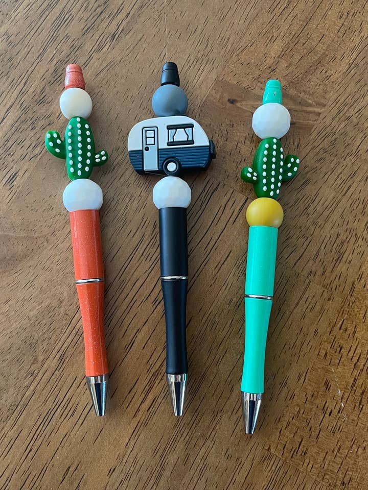 Stylo avec perles en silicone pour la vente par The Rustic Barn