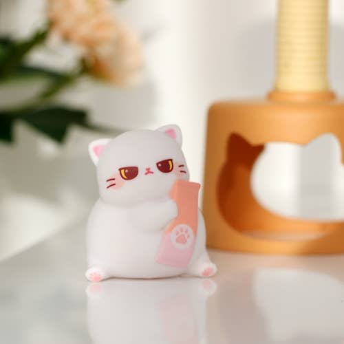K-Wonderland - Wholesale Decorative Figurine - 
Hello, Mr. Nabi Cat Collectable Random Figure Ver.39
