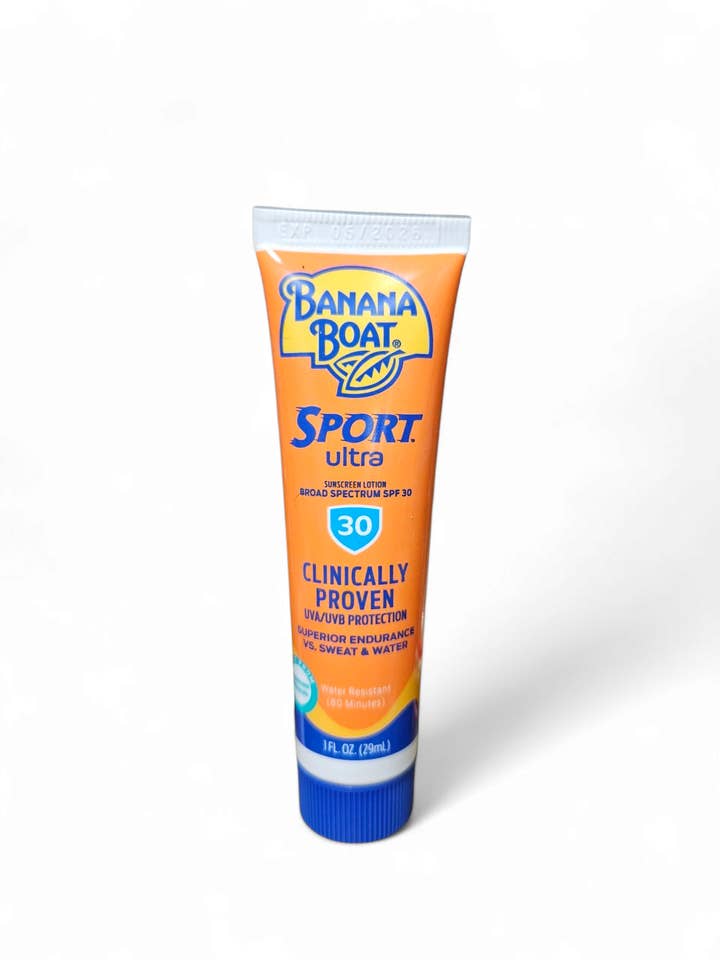 Z - Banana Boat Sport Sunscreen Lotion - 1oz Trial Size for wholesale by Reef Sport Suncare