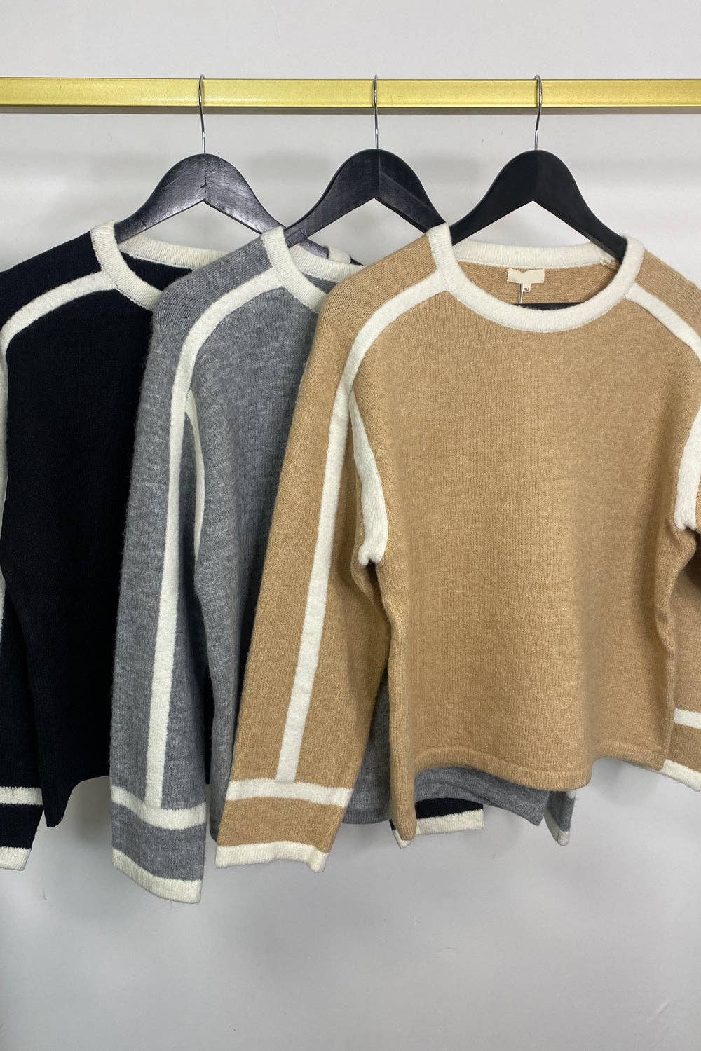 My Winners Direct – wholesale Knitted jumper – Women′s – Sirena Contrast Trim Knit Jumper0