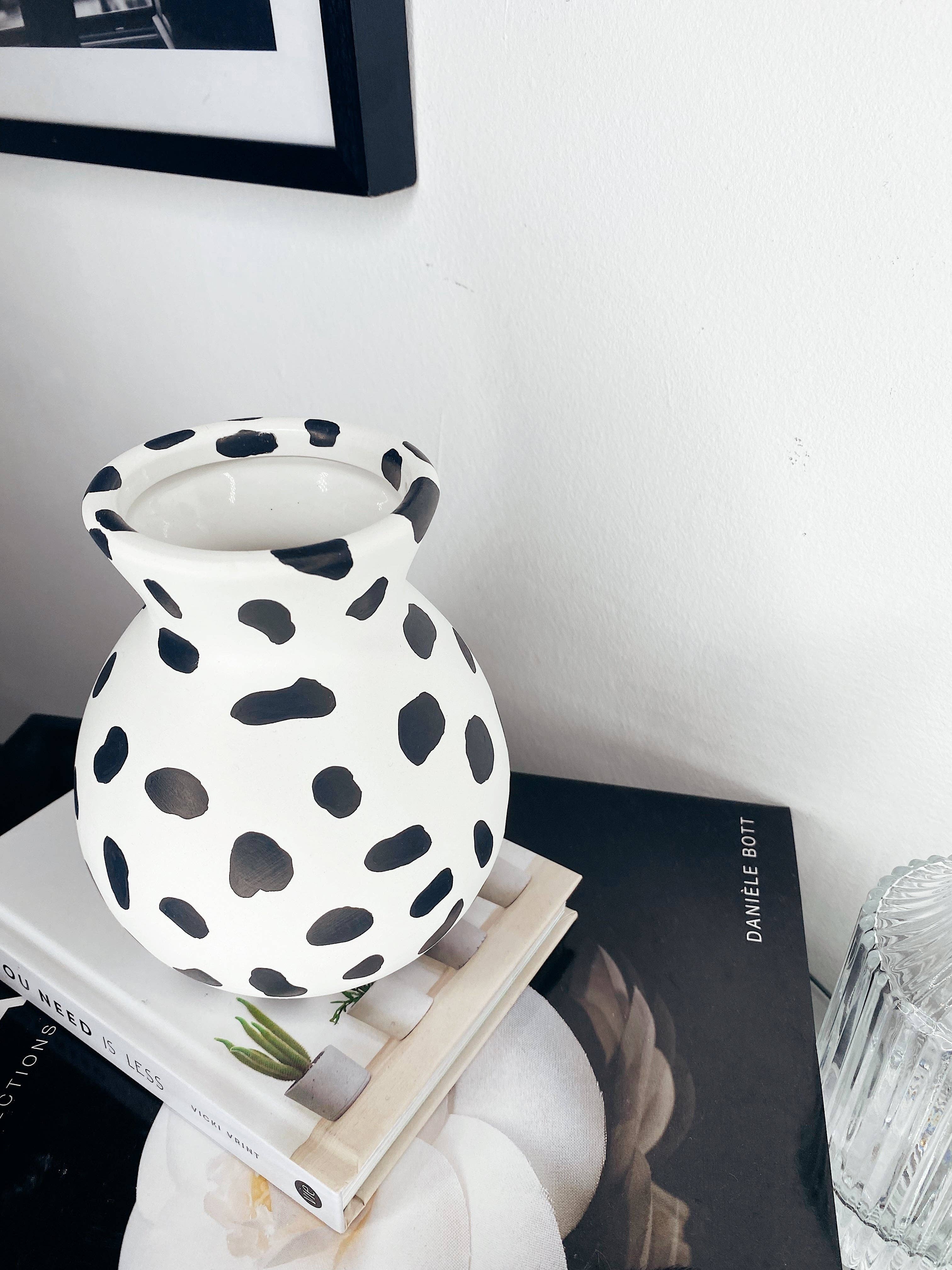 Jasmine Alice Home - Wholesale Vase - Dalmatian Print Vase4