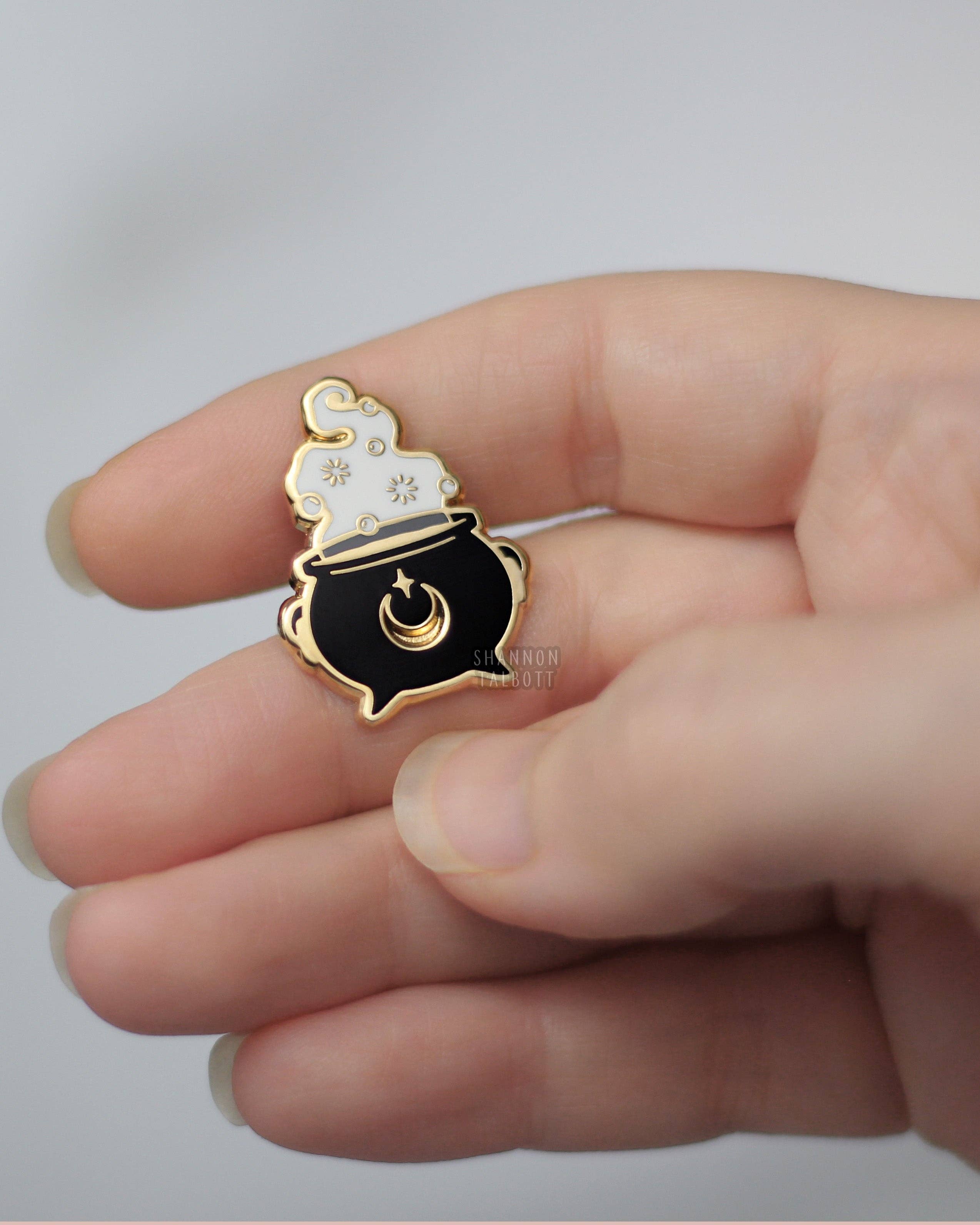 Shannon Talbott - Wholesale Lapel Pin/Button - Witchy Gothic Cauldron Spooky Halloween Enamel Pin - Gold2