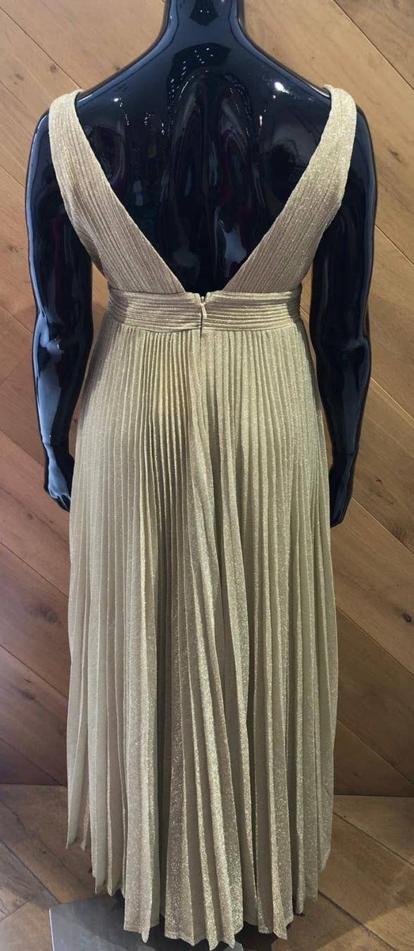 Eva & Lola - Epsilonn – wholesale Klänning - Dam – Maxiklänning i plusstorlek med plisserad och glansig finish - HM2251QS10