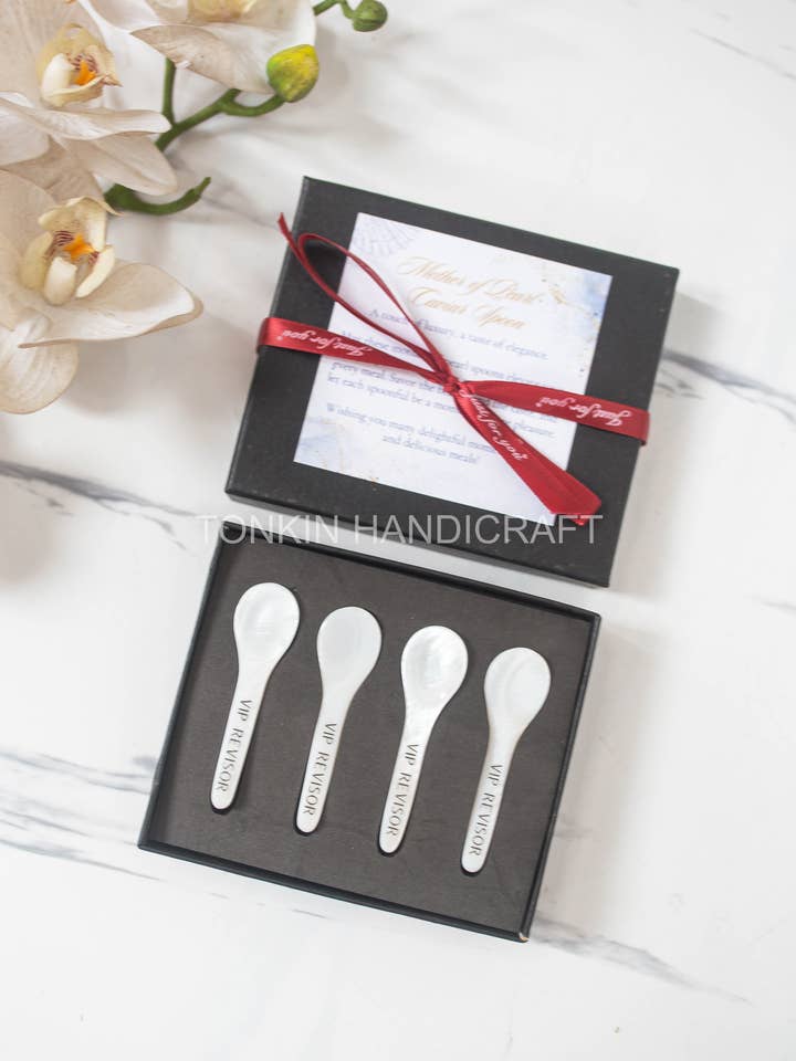 Ensemble de 4 cuillères en nacre Coffret cadeau 1 pour la vente par Tonkin Handicraft