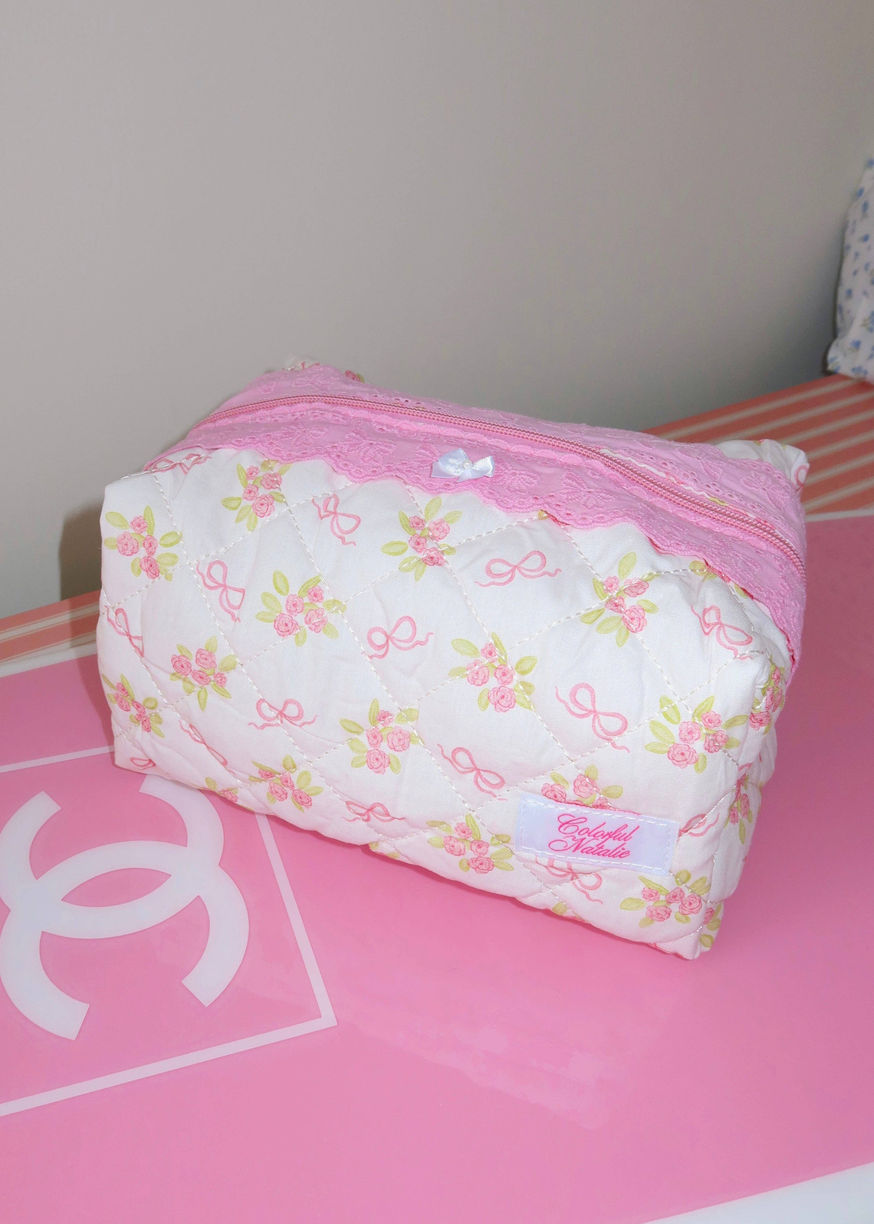 Colorful Natalie - Wholesale Makeup/Cosmetic Bag - Hearts On Florals XL Makeup Bag2