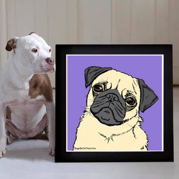 Mops monterad Print Lila för wholesale av Buggle Betty Productions