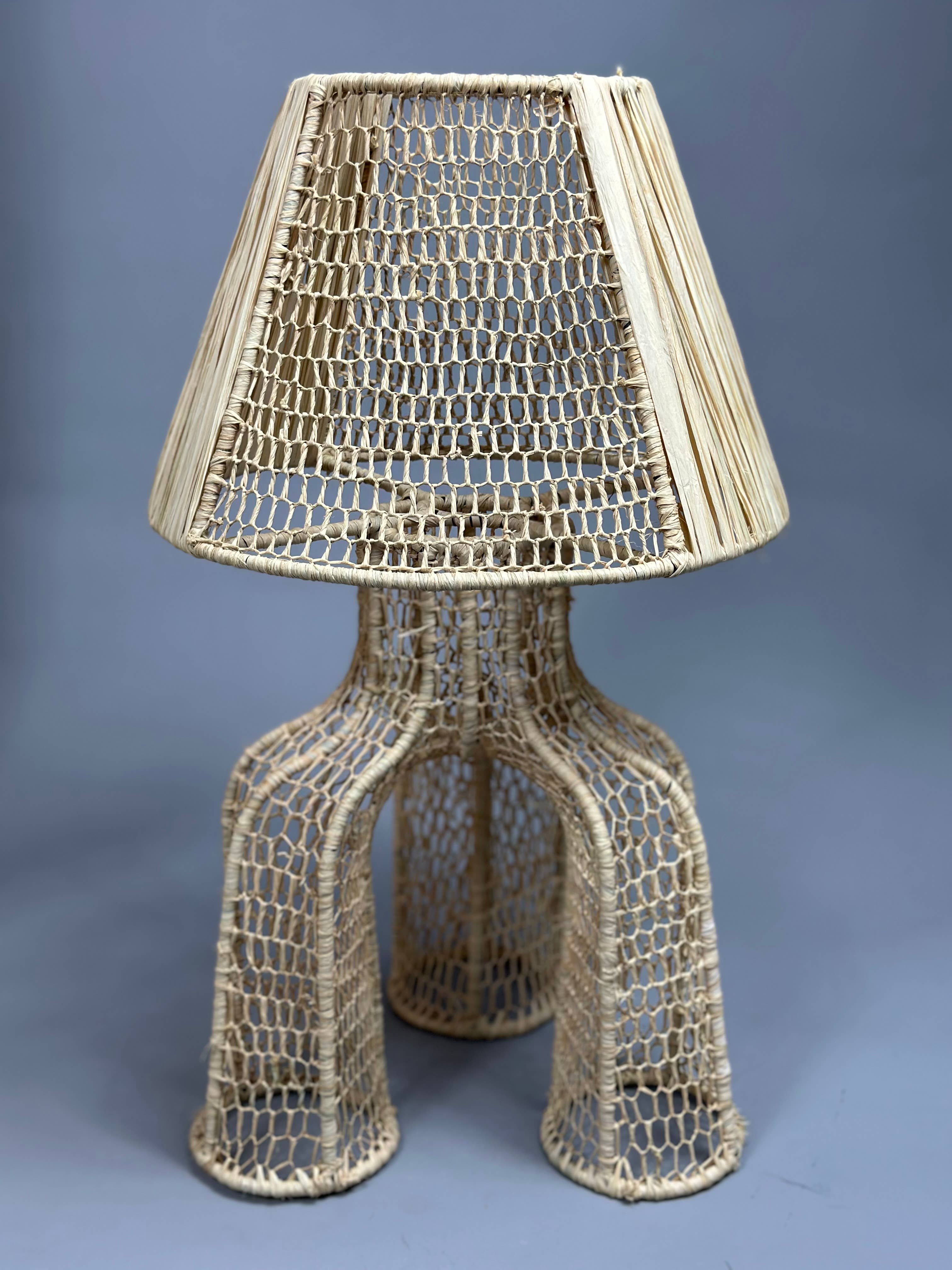 Mikwi – Engroshandel Skrivebordslampe – Naturlig raffia bordlampe, håndflettet lampeskærm8