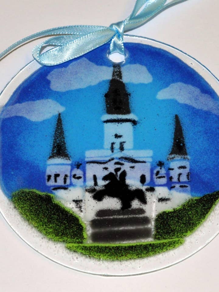 Attrape-soleil/ornement Saint James de la Nouvelle-Orléans pour la vente par Folio Art Glass