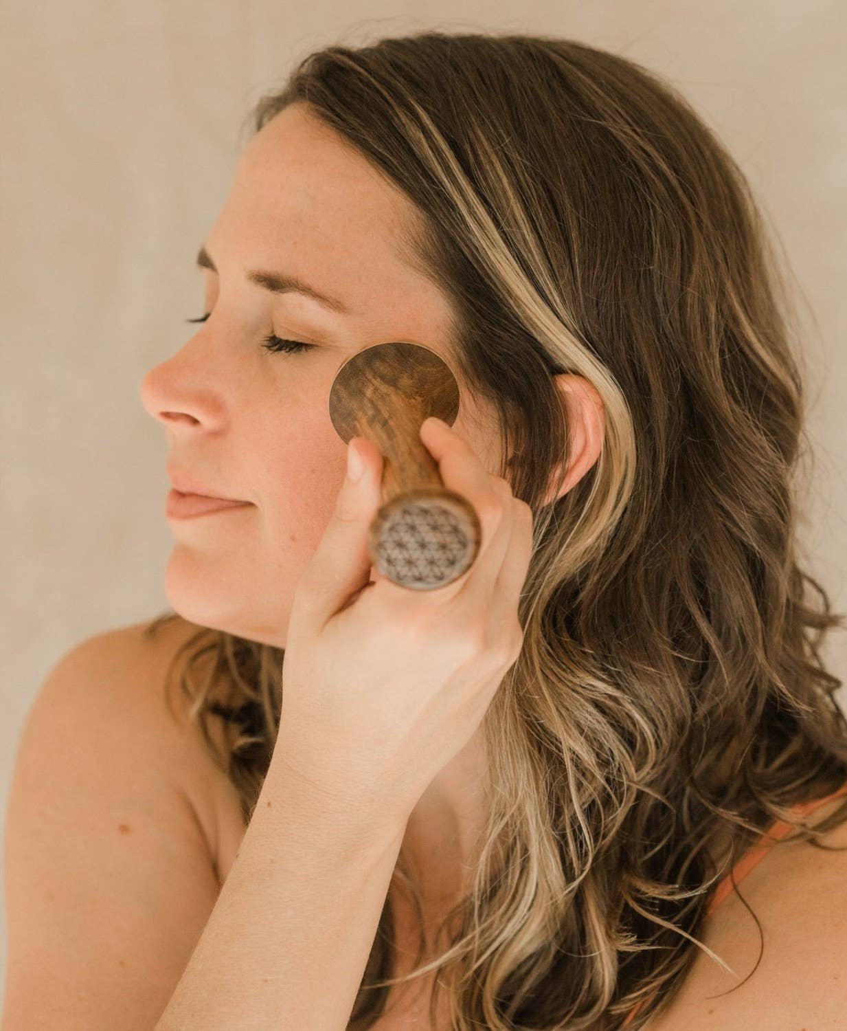 PAAVANI Ayurveda - Wholesale Face/Beauty Roller - Kansa Face Wand – Ayurvedic Tool for Glow & Lymph Drainage3