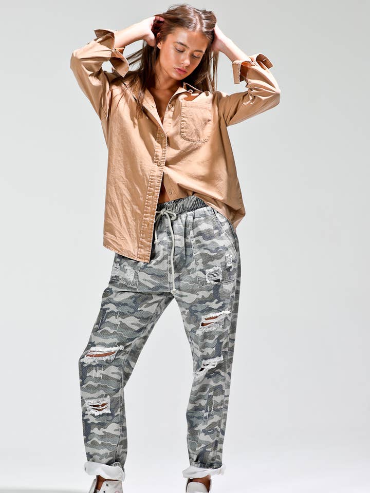 MK6020 - camouflagebukser med slidte detaljer for engroshandel hos NOABOA