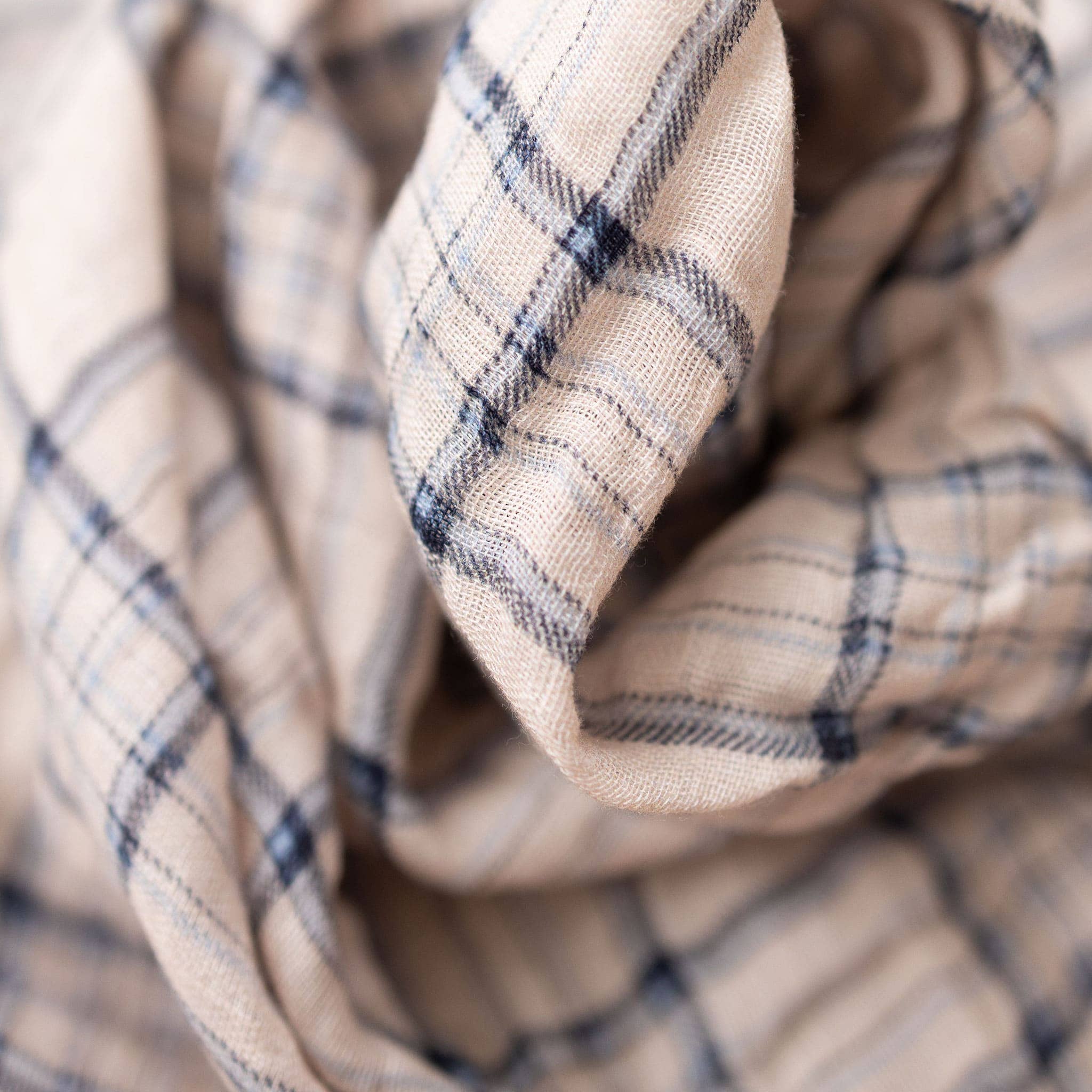 Peachier Goods - Wholesale Swaddle - Baby - Benjamin Swaddle2