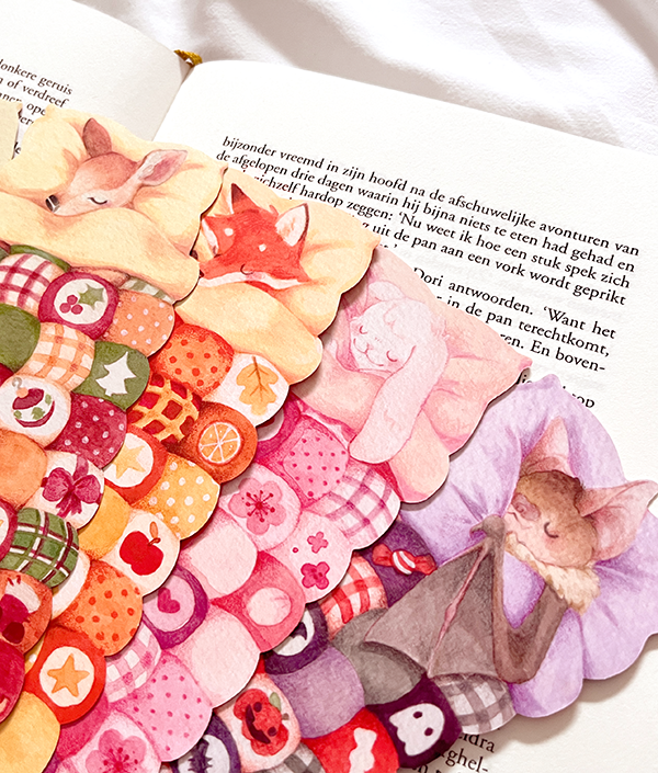 Aiko Graven - Wholesale Bookmark - Sleepy bat | Die cut Bookmark2