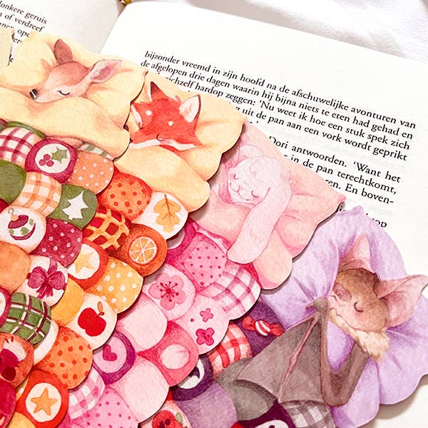 Aiko Graven - Wholesale Bookmark - Sleepy fox | Die cut Bookmark2