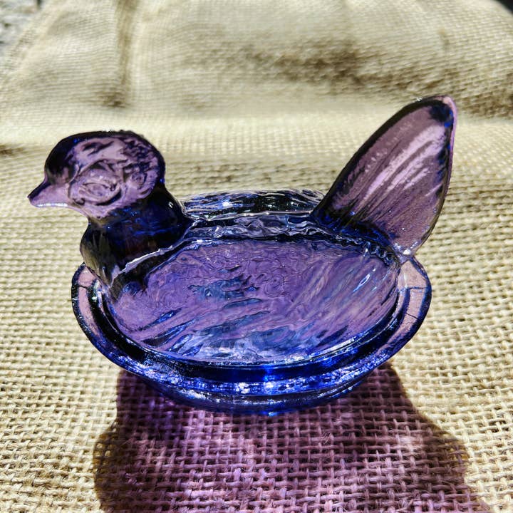 Kitchen One - Wholesale Decorative Plate/Dish/Bowl - Nesting Hen Bowl - LAVENDER | Hand Blown Glass