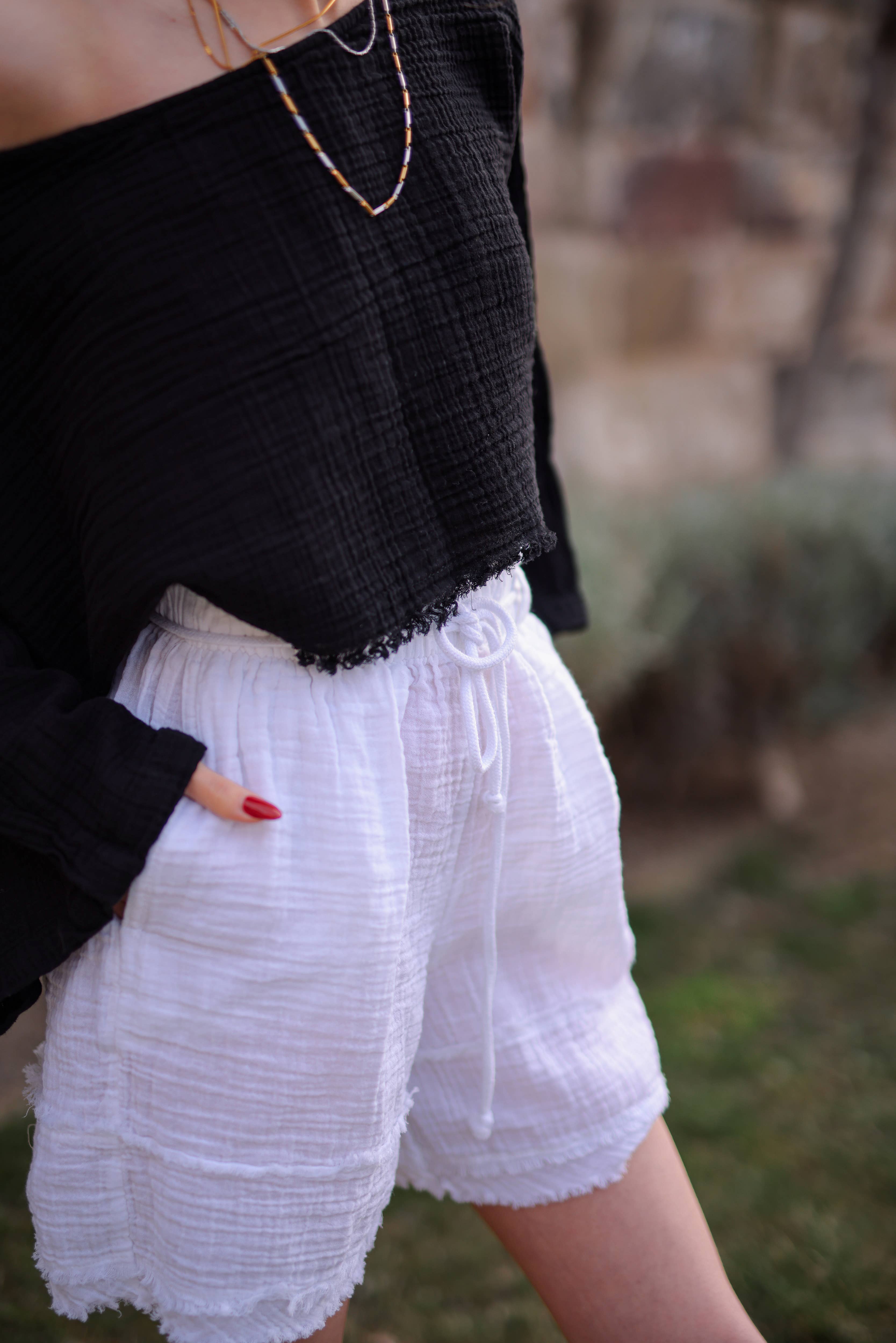 Moa - Wholesale Blouse - Women's - Black Off Shoulder Crop Top Blouse3