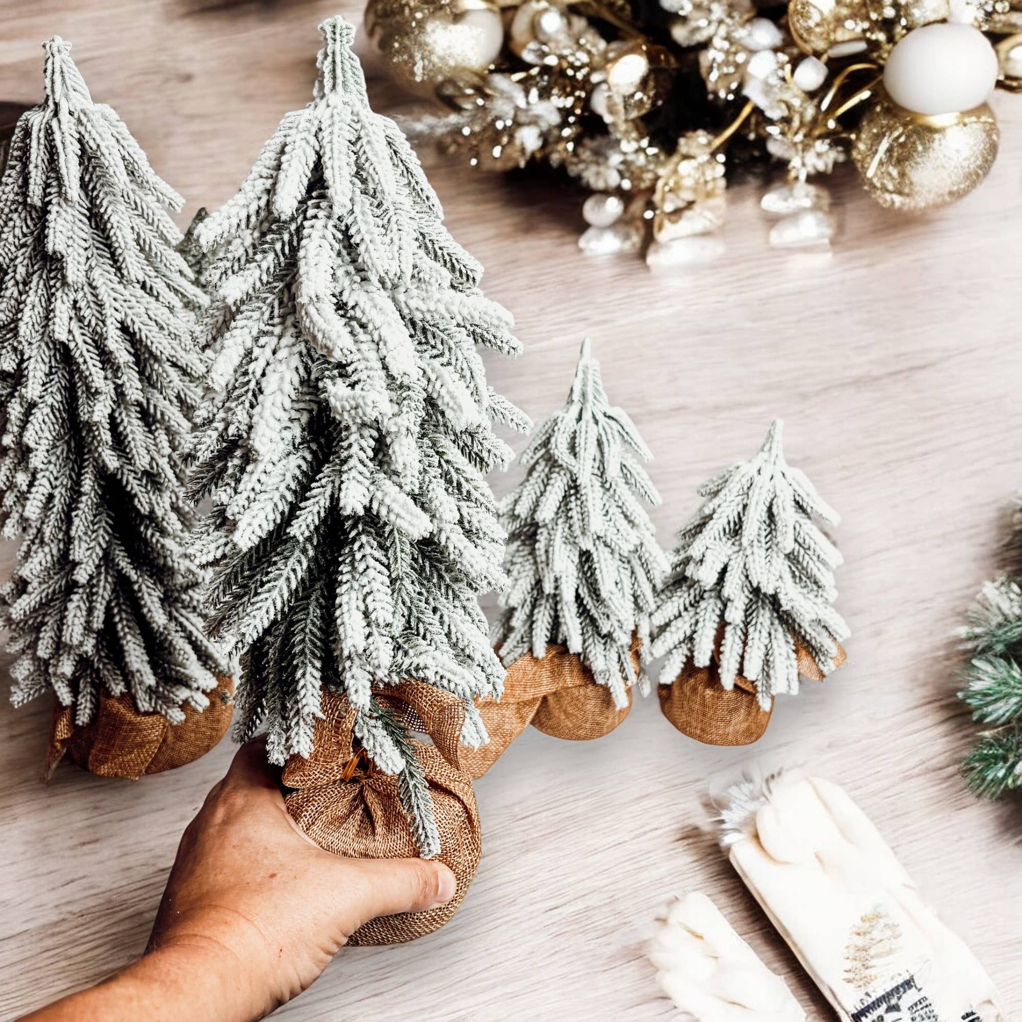 Gia Roma - Wholesale Christmas Decoration - Snow Topped Christmas Trees With Wood & Jute Base, Holiday 10