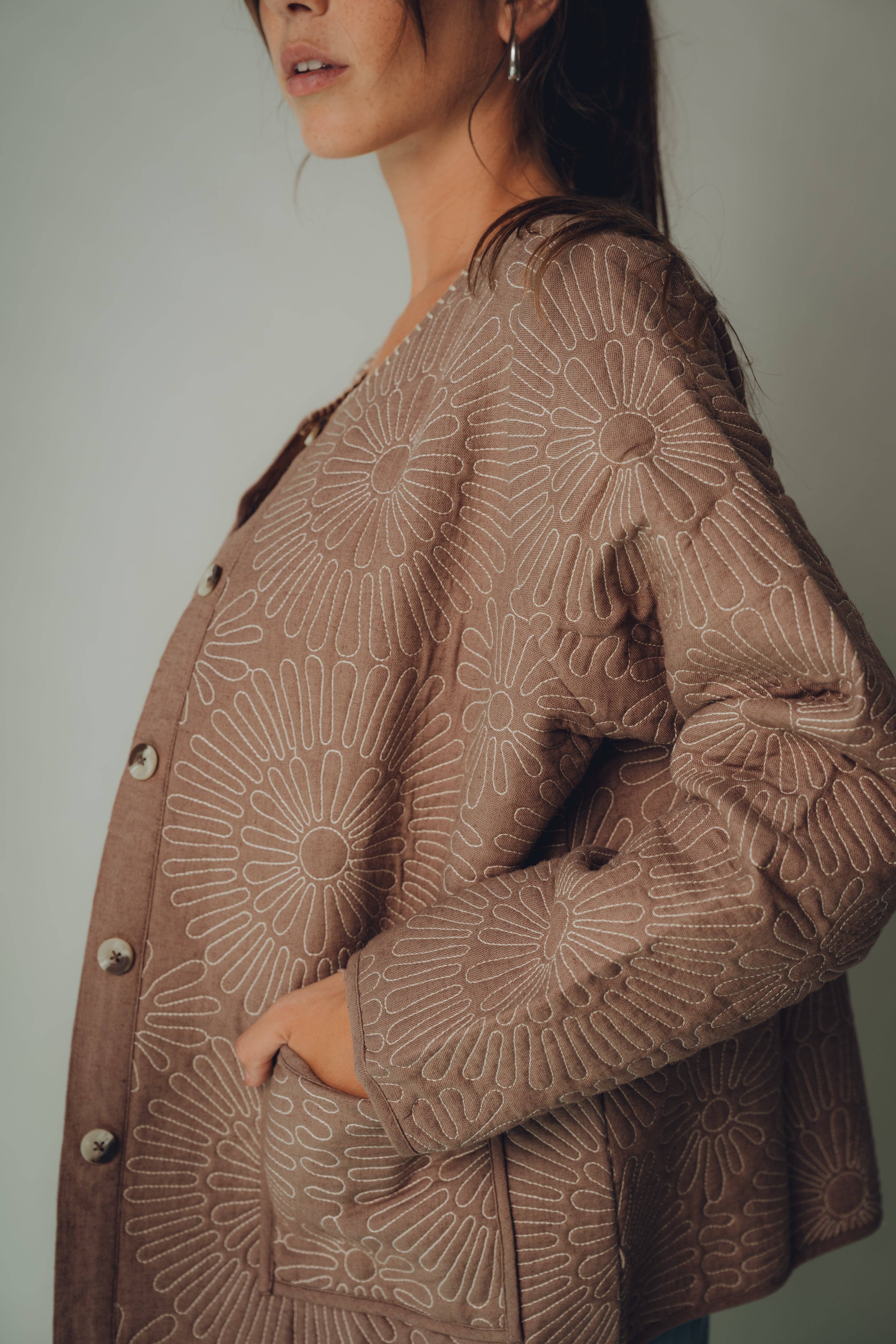 Kapda Casa - Wholesale Jacket - Women's - Chaqueta Mocha- Chaqueta Acolchada Mocha2