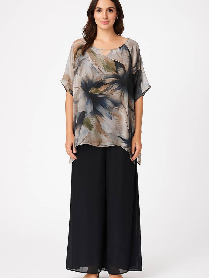 Haut en soie Magnolia fumé pour la vente par Marisima by Urban Mangoz