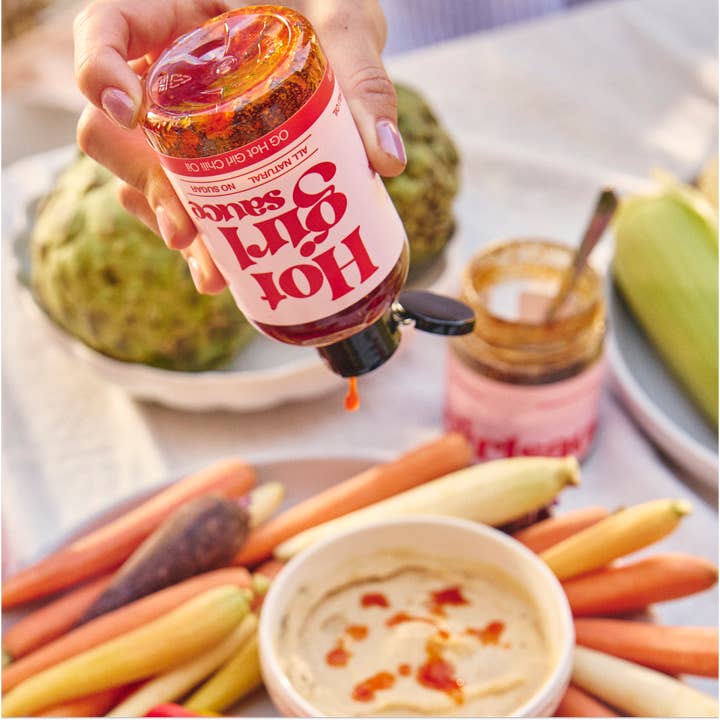 Hotgirlsauce™ - Wholesale Hot Sauce - OG Hot Girl Squeezable Chili Oil3