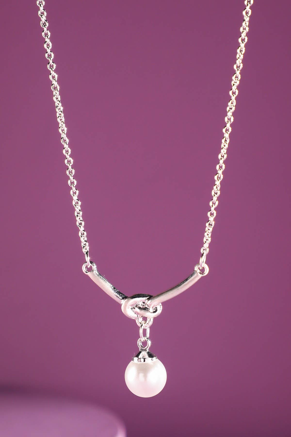 Urbanista - Wholesale Pendant/Charm Necklace - Knot & Pearl Drop Necklace1