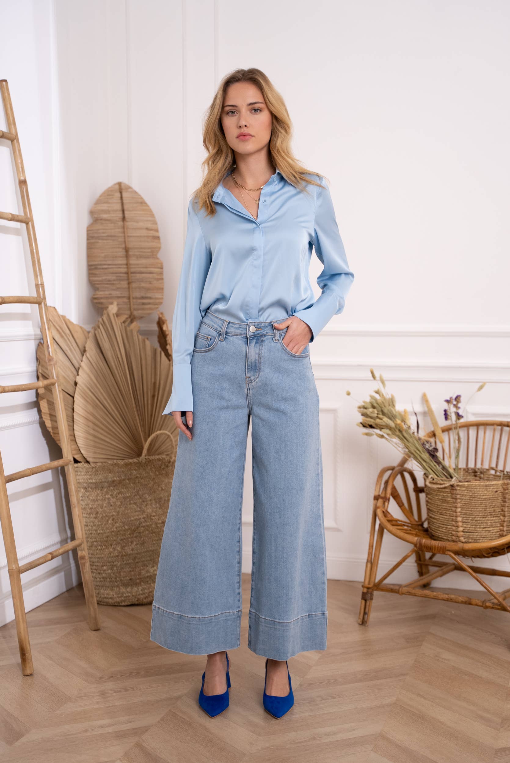 CHOKLATE PARIS – wholesale Tröja med knappar – Dam – Léa-skjorta i satin (S-M-L-XL) - CK0809113