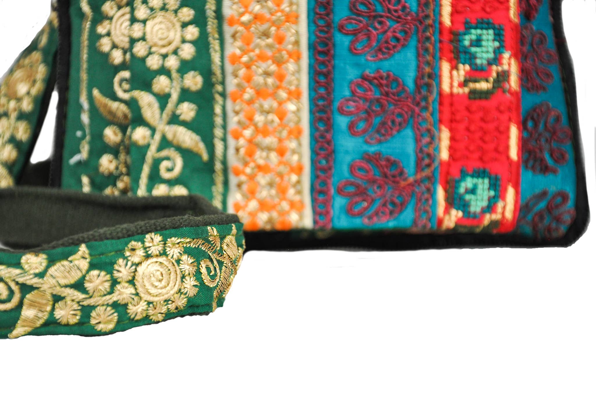 Zumki - Wholesale Crossbody Bag - Women's - Sage Embroidered Crossbody Bag4