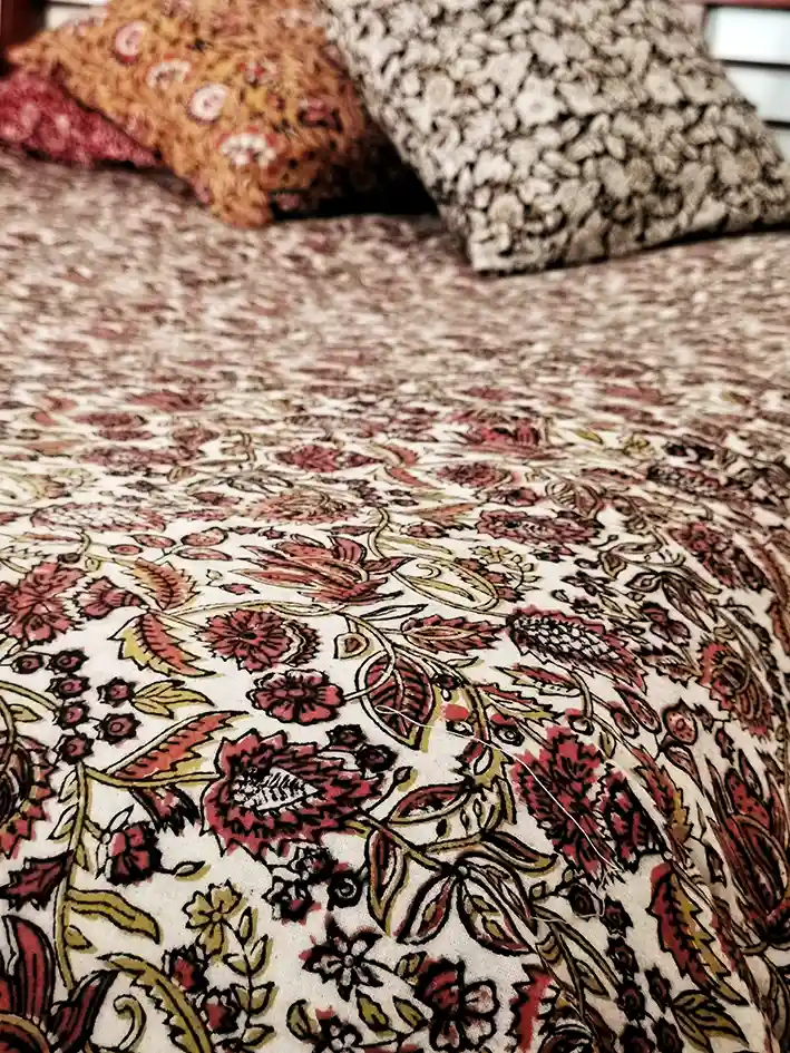 Nayda Diaries - Wholesale Quilt - Indian cotton bedspread printed flowers with Agra block print10
