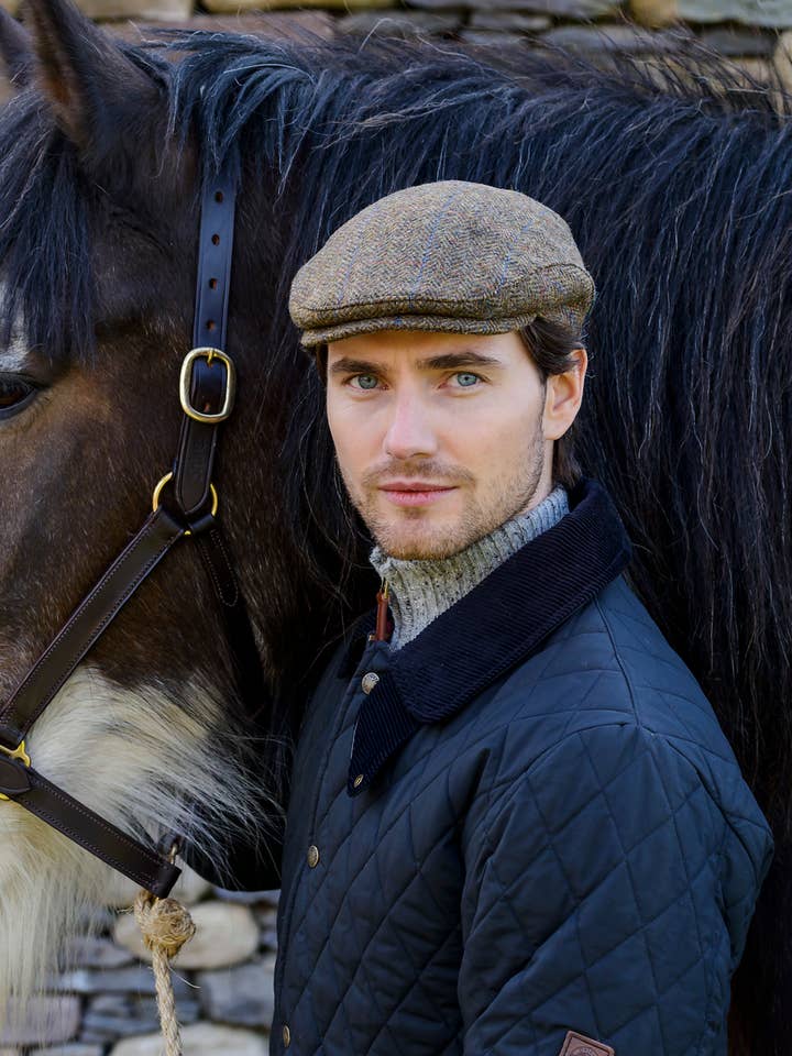 Casquette Trinity pour homme en tweed 100 % laine pour la vente par Mucros Weavers