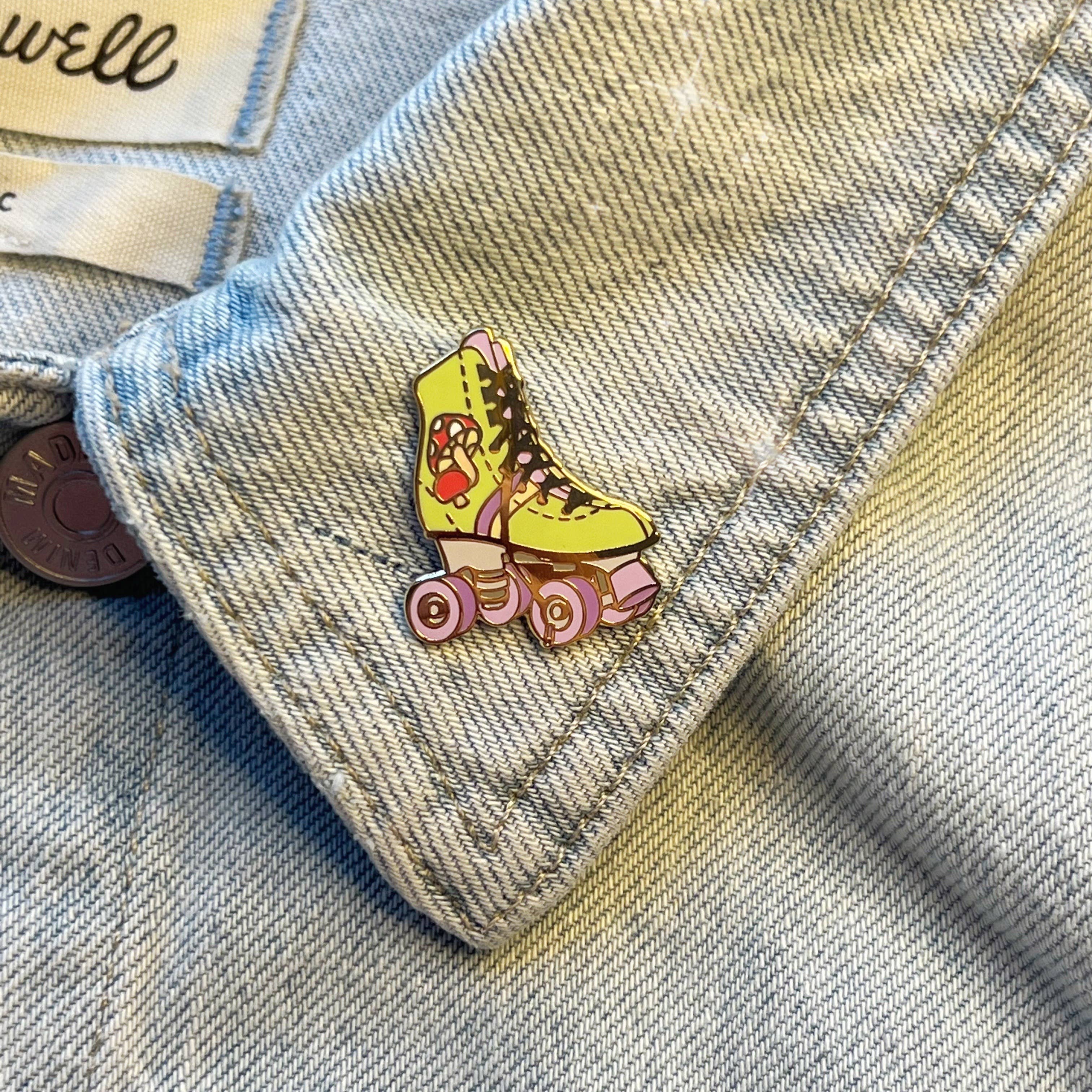 Wildflower + Co. - Wholesale Lapel Pin/Button - Roller Skate Enamel Pin - All10