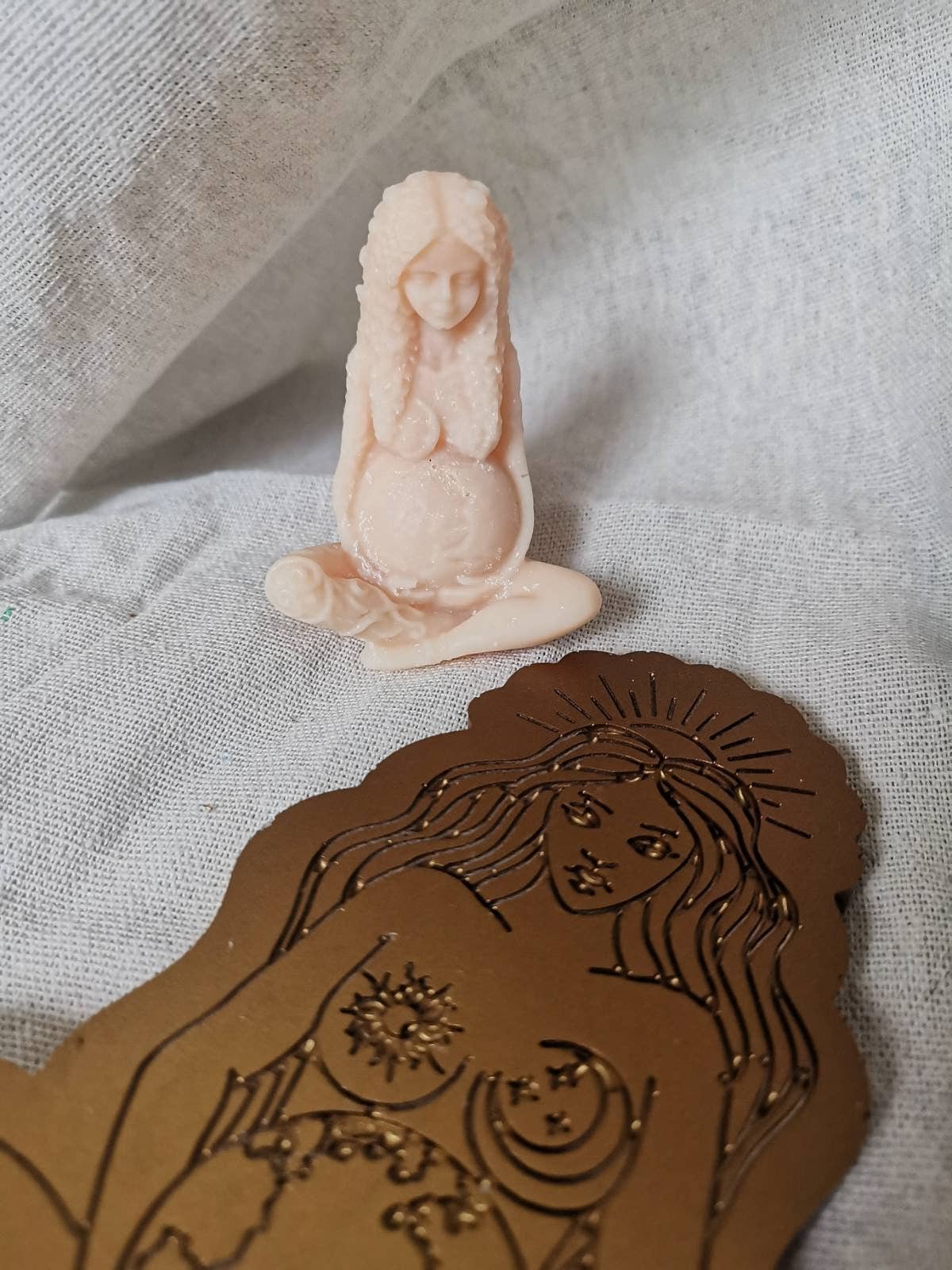 Sweet Happiness - Wholesale Novelty Candle - Gaia: An Embrace of Nature1