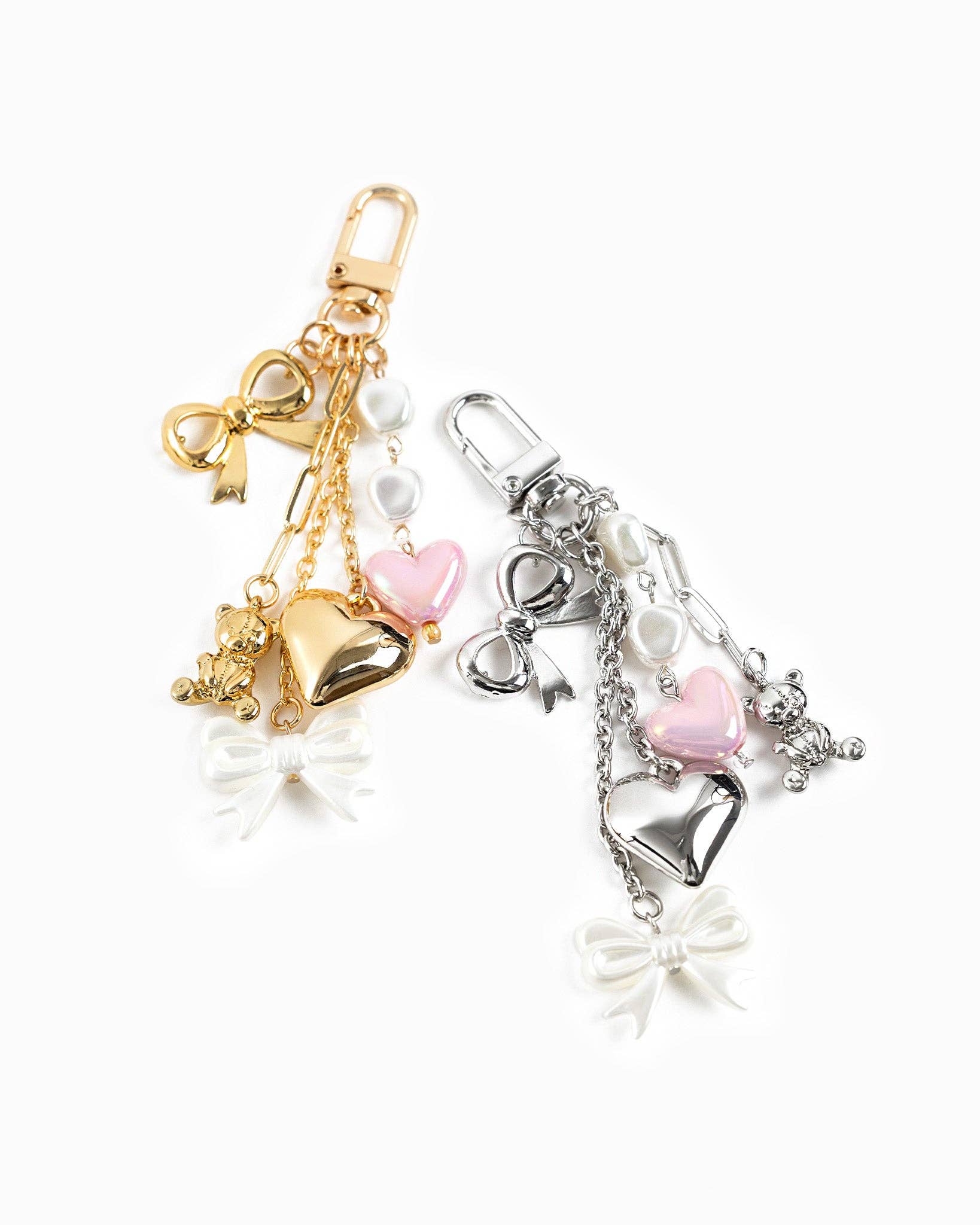 Sessori – Großhandel Geldbörsen-/Taschenzubehör – Damen – Mehrreihiger Taschenanhänger mit Puffy-Herz und Teddybär2