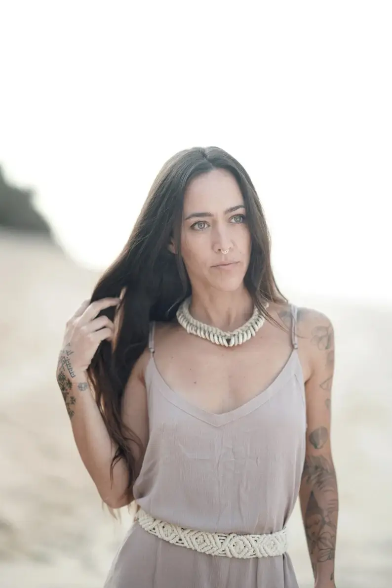 Bonisita – Engroshandel Perlehalskæde – Vintage halskæde med cowrie-skjell fra Papua3