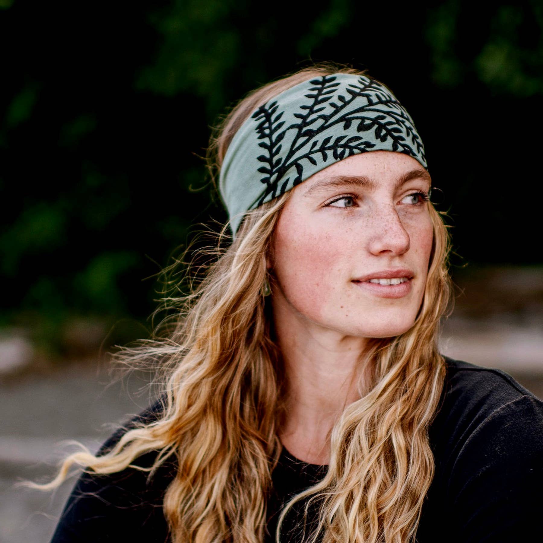 Windsparrow Studio - Vente Bandeau – femme - Bandeau - Branche feuillue (encre noire)2