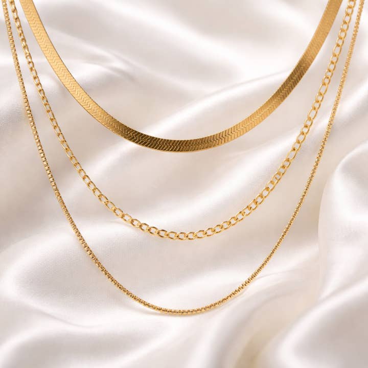Collier minimaliste à plusieurs rangs | Or 18 carats, ne ternit pas pour la vente par Sam & Seb Co.